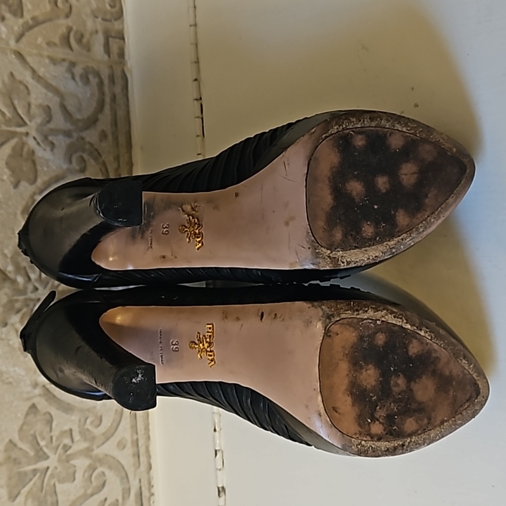 Prada bootie heals - Picture 6 of 8